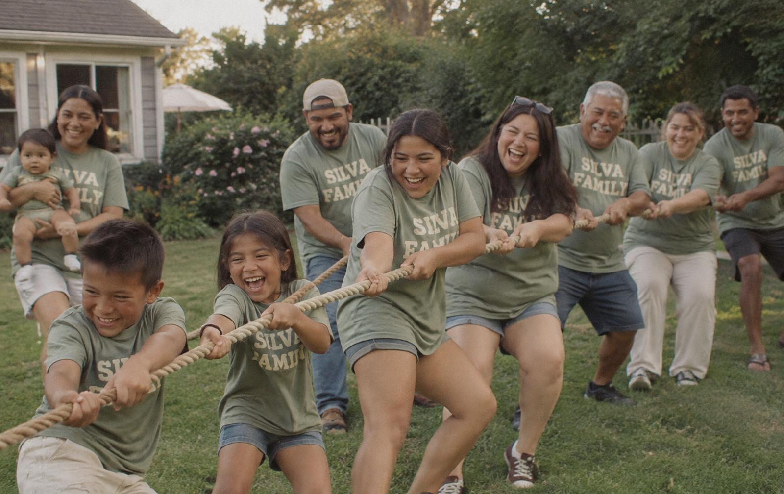 Silva family group photo for a family reunion
